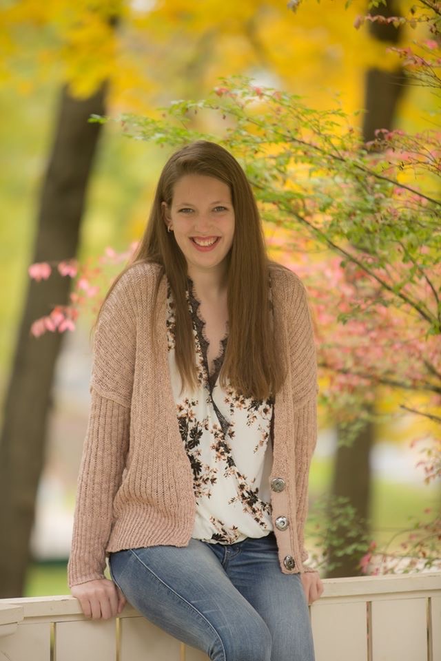 Portrait of Allison for Ally Lou Photography